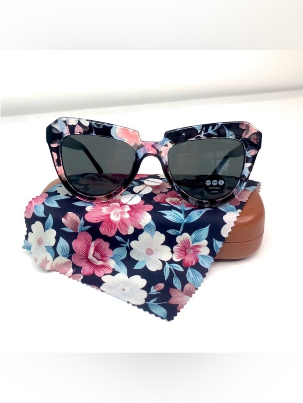 KOMONO Stella Floral Sunglasses ๐ถ (NEW) - Picture 13 of 13